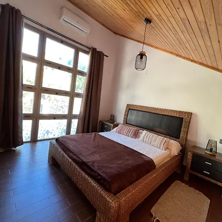 Apartman Paradiso *
